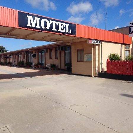 Travellers Rest Motel Bairnsdale Extérieur photo