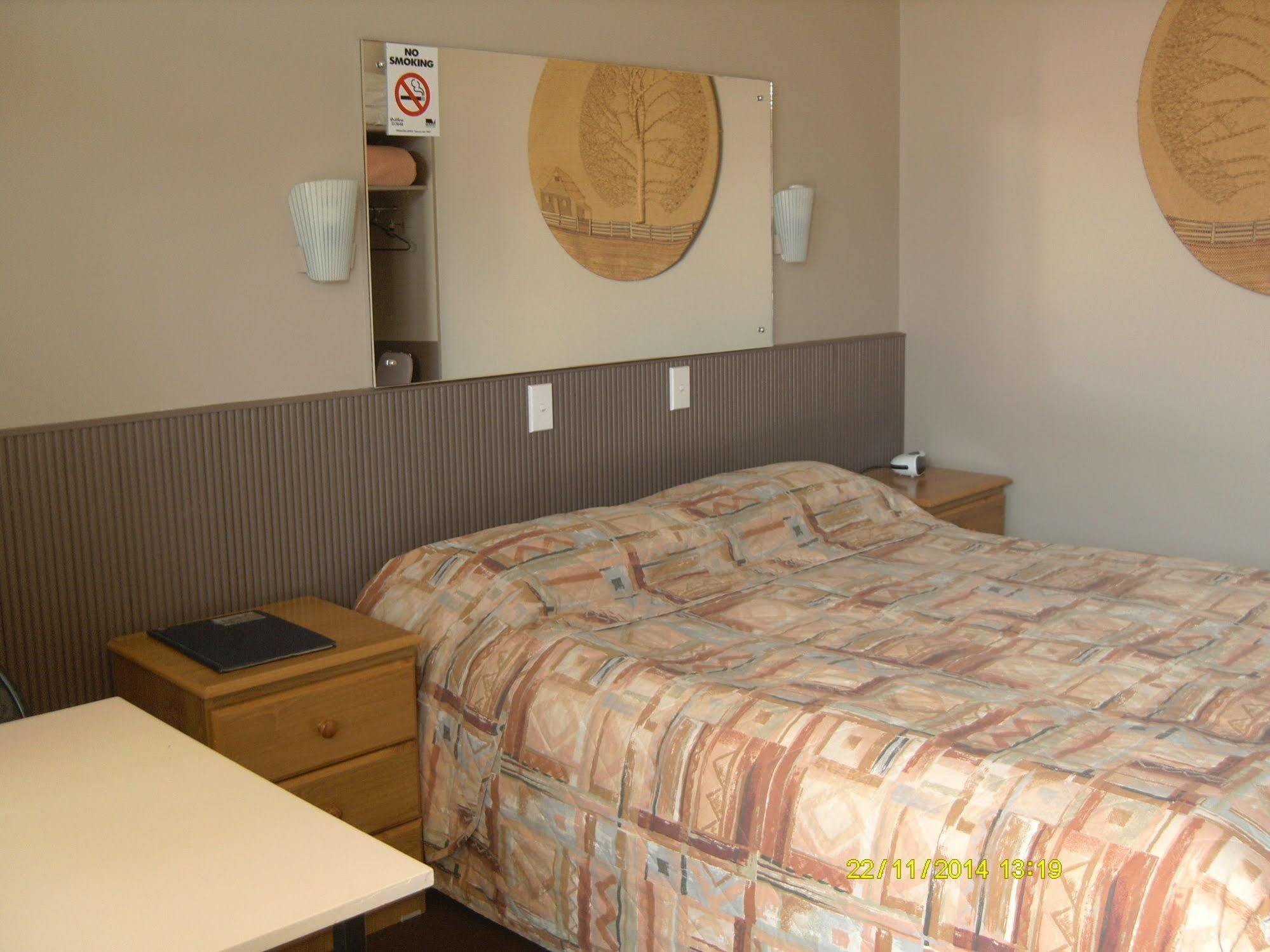 Travellers Rest Motel Bairnsdale Extérieur photo