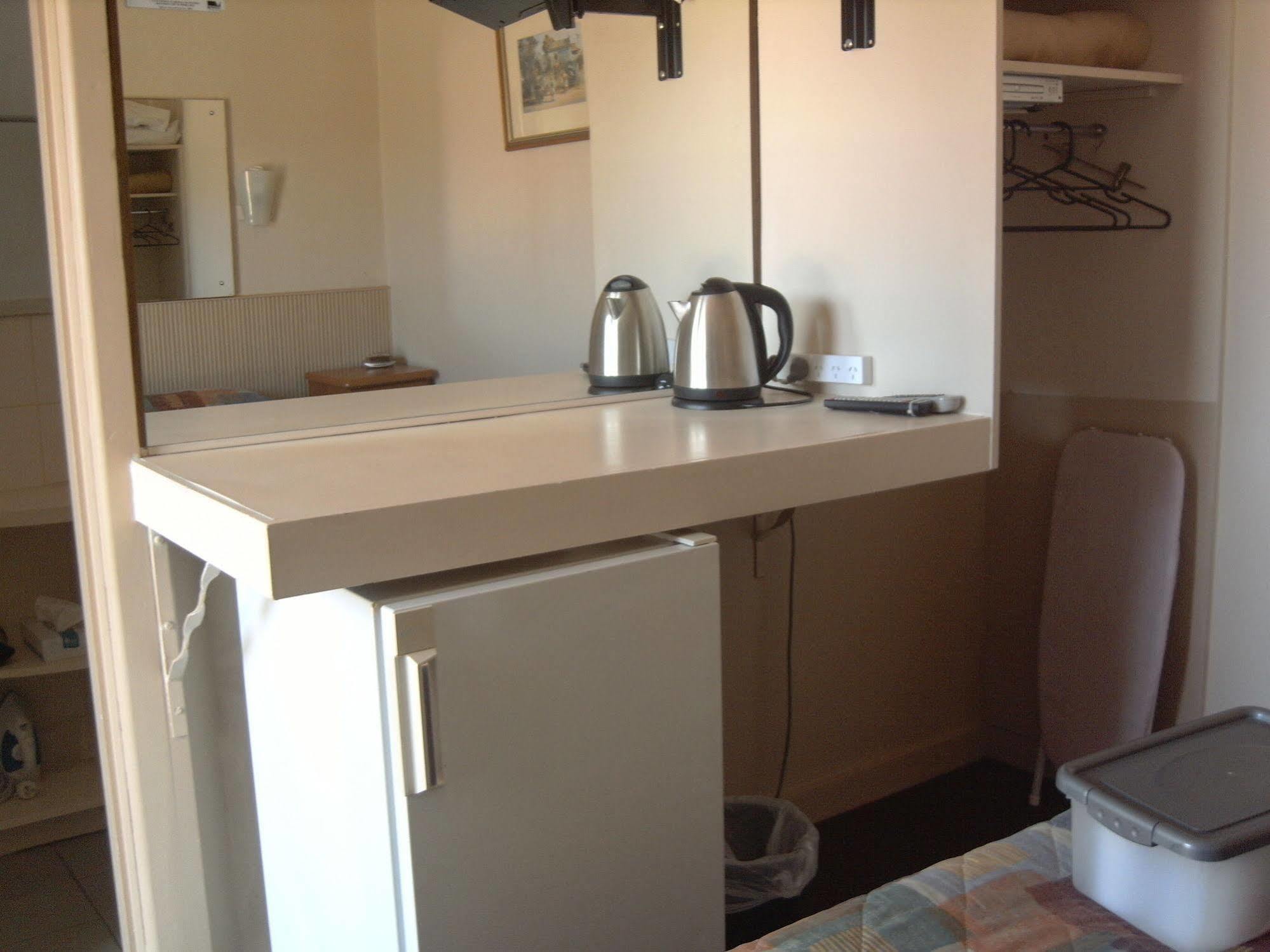 Travellers Rest Motel Bairnsdale Extérieur photo