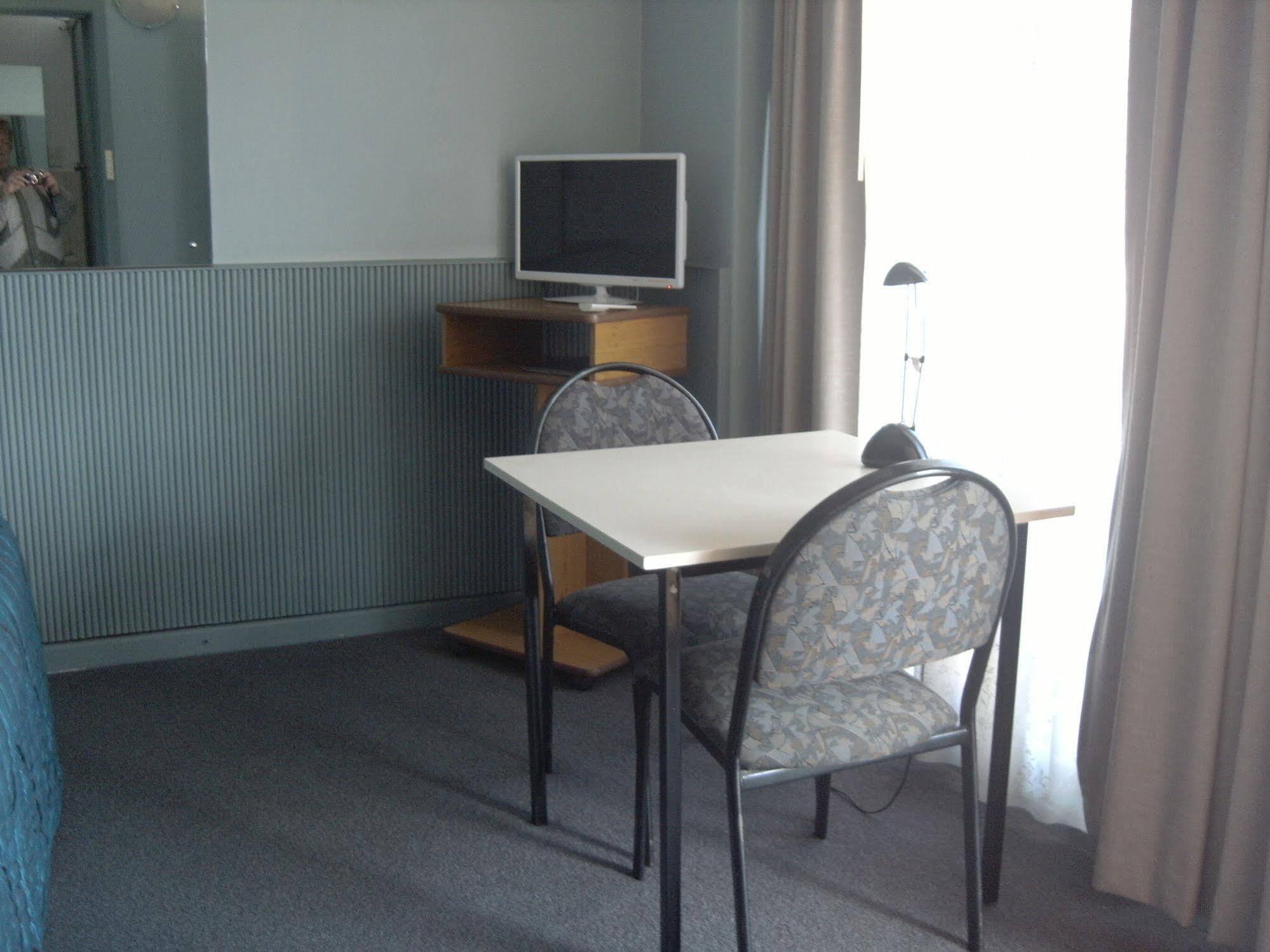 Travellers Rest Motel Bairnsdale Extérieur photo